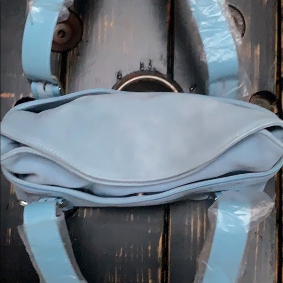 Sisters by Longaberger Lt Blue Suede Shoulder Bag - Picture 3 of 8